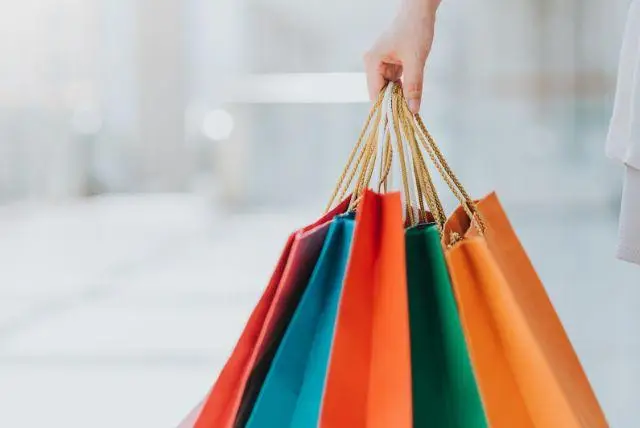 זקפונה קניות - שופינג בזקפונה (מרכזי קניות שאסור לפספס)