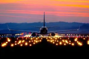 כרטיסים לרכבת מתחנת הרכבת המרכזית בקרקוב לשדה התעופה