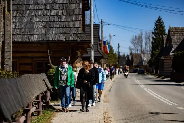 העיירה Chocholow (צ׳וצ׳ולו) ליד זאקופנה credit to getyourguide.com