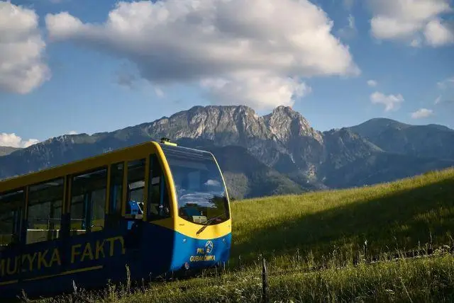 הסעה מזאקופנה לקרקוב או מקרקוב לזאקופנה credit to getyourguide.com