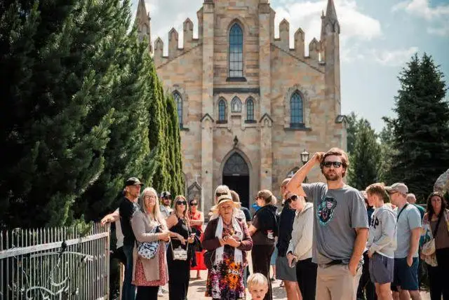 מקרקוב טיולים אל צמרות העצים בסלובקיה כולל זאקופנה credit to getyourguide.com