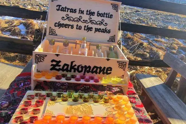 רכבל זאקופנה - Kasprowy Wierch Cable Car credit to getyourguide.com