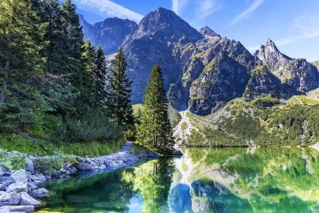 אגמים בזאקופנה והסביבה שאסור לפספס credit to getyourguide.com