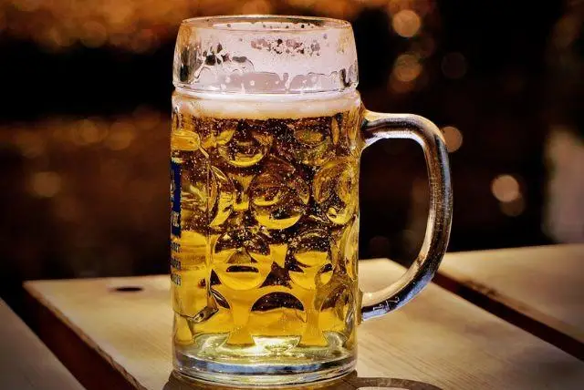 סיור טעימות בירה מקומית בזאקופנה credit to getyourguide.com