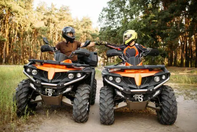 טיולי טרקטורונים זקופנה credit to getyourguide.com