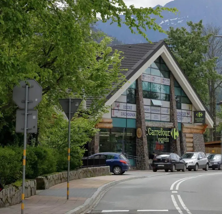 קניונים בזקפונה - המקומות הכי שווים