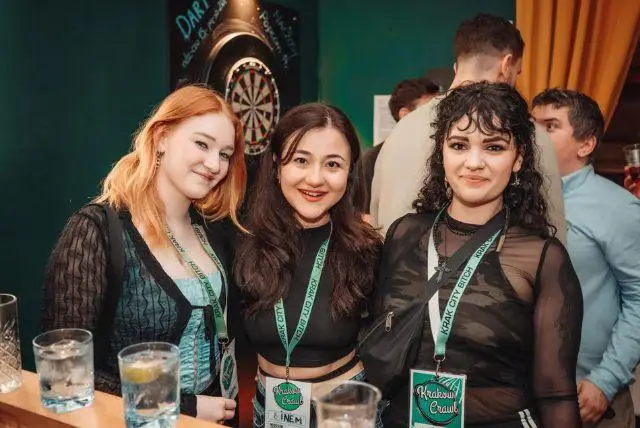 פאב קרול קרקוב - סיור סבב בארים, פאבים ומועדונים credit to getyourguide.com