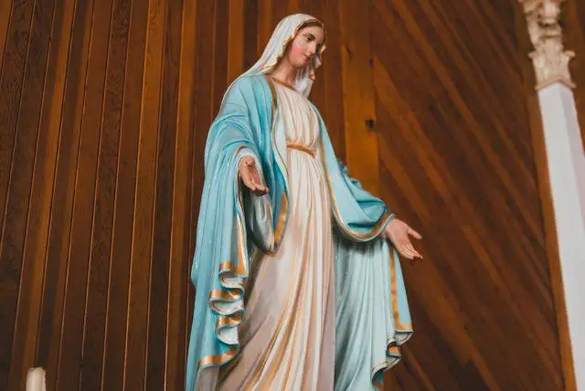 כנסייה מעוצבת ומיוחדת בזאקופנה - Sanktuarium MB Objawiającej Cudowny Medalik w Zakopanem