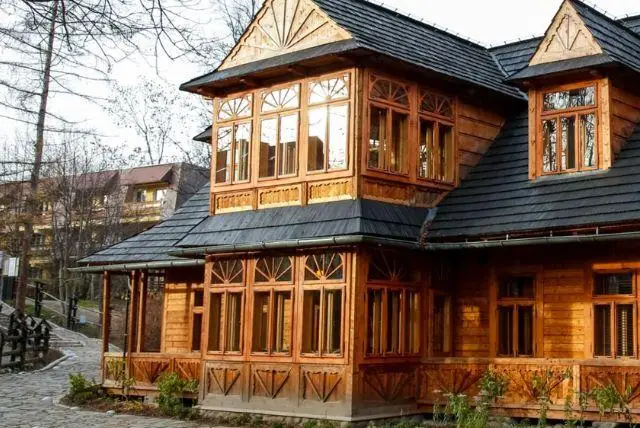 מוזיאון פתוח בסגנון בית פולני עתיק והיסטורי - Villa Atma