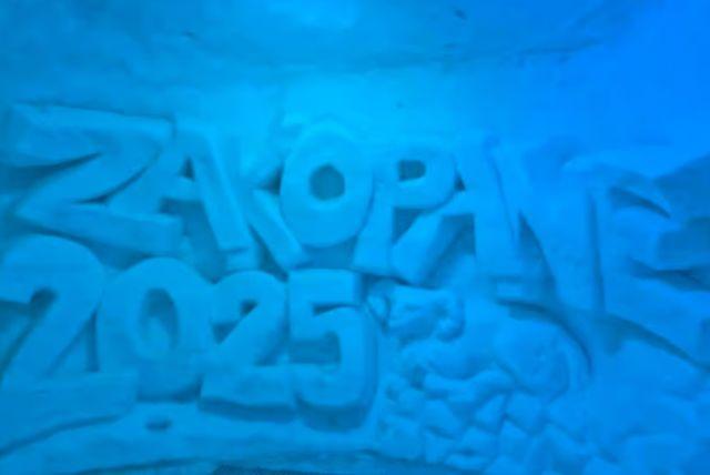 ספארי מבוך הקרח של זאקופנה - Snowlandia Śnieżny Labirynt credit to getyourguide.com