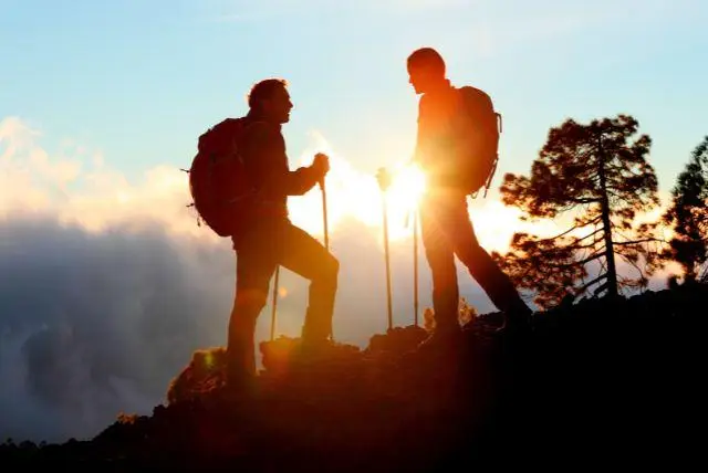 זקופנה מסלולי הליכה וטיולי יום רגליים שאסור לפספס