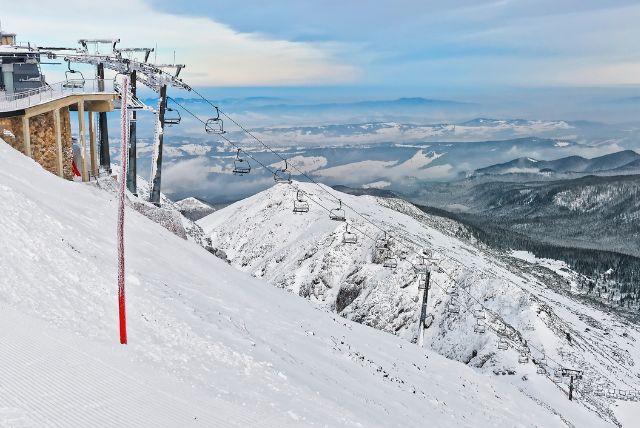 רכבל פתוח - רכבל הכסאות Butorowy Wierch בזאקופנה