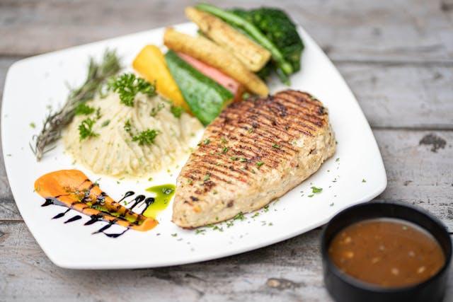 🏨 Crocus Hotel Restaurant